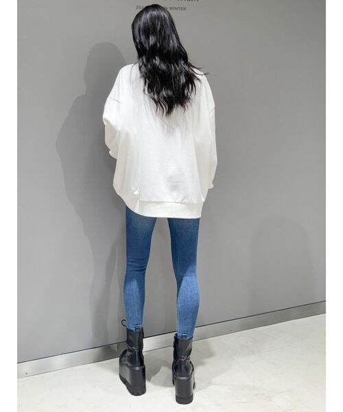 GYDA(ジェイダ)の「THINK STRAIGHTスウェットトップス(スウェット・レディース・オフホワイト/ブラック・FREE)」の12枚目の写真