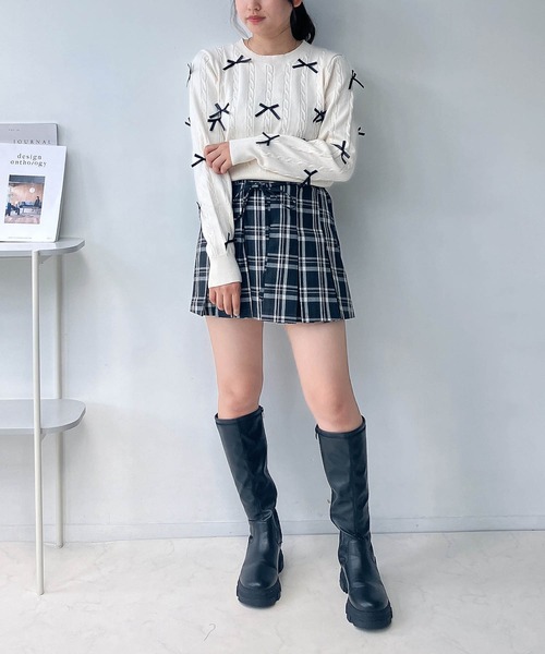 AS KNOW AS plus(アズノゥアズプラス)の「◇ケーブルとリボンニットプルオーバー(ニット/セーター・レディース・グレー系/アイボリー系/ブラック系/ピンク系1/アイボリー系1/グレー系1・FREE)」の12枚目の写真