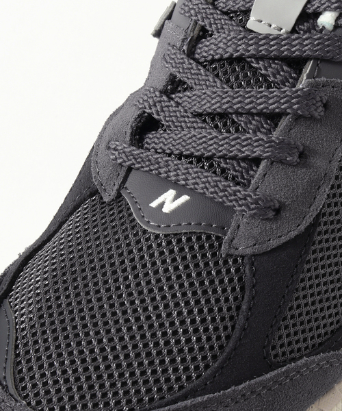 NEW BALANCE（ニューバランス）の「New Balance(ニューバランス) M2002RFL（スニーカー・メンズ・チャコールグレー・25.5cm/26cm/26.5cm/27cm/27.5cm/28cm/28.5cm/29cm）」の16枚目の写真
