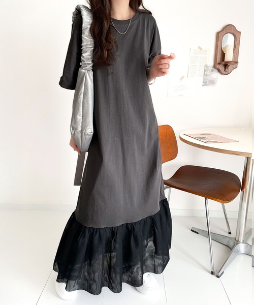 Java(ジャバ)の「【JaVa ジャバコラボ】トレンドスタイル即完成!レイヤード風チュールコンビTシャツワンピース(ワンピース・レディース・チャコール/ブラック・LARGE/MEDIUM/SMALL/X-LARGE)」の20枚目の写真