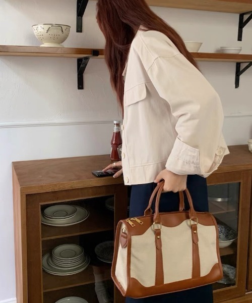 mebole（メボレ）の「ツートンレトロボストン（ボストンバッグ・レディース・ブラウン/ブラック・FREE）」の2枚目の写真