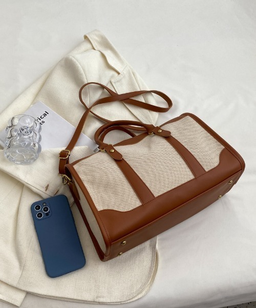 mebole（メボレ）の「ツートンレトロボストン（ボストンバッグ・レディース・ブラウン/ブラック・FREE）」の5枚目の写真