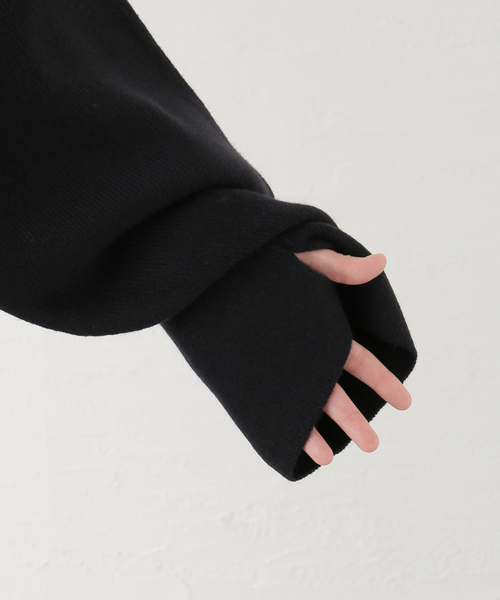 SEEALL(シーオール)の「SEEALL EXTRA OVER HIGH NECK SWEATER SAU41 KJ681:ニット(ニット/セーター・レディース・ネイビー・FREE)」の11枚目の写真