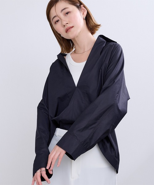UR'S(ユアーズ)の「スキッパーネックドルマンスリーブオーバーサイズシャツ(シャツ/ブラウス・レディース・ホワイト/ブルー/ベージュ/ネイビー/チャコール・S/L/M)」の15枚目の写真
