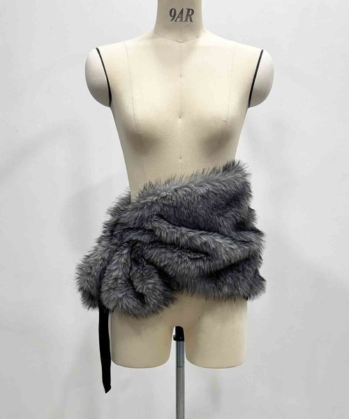 PICCIN（ピッチン）の「フェイクファーストール（ストール/ショール・レディース・グレー/ベージュ・FREE）」の10枚目の写真