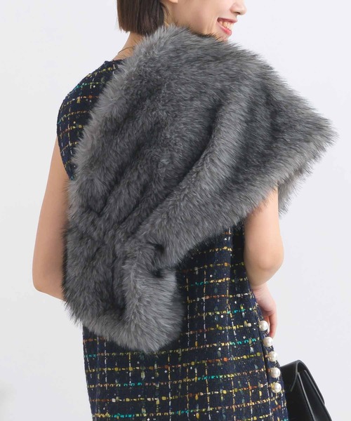 PICCIN（ピッチン）の「フェイクファーストール（ストール/ショール・レディース・グレー/ベージュ・FREE）」の14枚目の写真