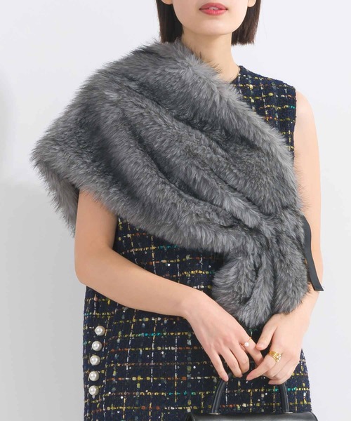 PICCIN（ピッチン）の「フェイクファーストール（ストール/ショール・レディース・グレー/ベージュ・FREE）」の12枚目の写真