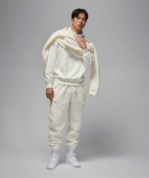 JORDAN BRAND(ジョーダンブランド)の「エア ジョーダン 1 MID シューズ / Air Jordan 1 Mid Shoes 554724-136 White(スニーカー・メンズ・ホワイト系6・25/25.5/26/26.5/27/27.5/28/28.5/29/29.5/30)」の9枚目の写真