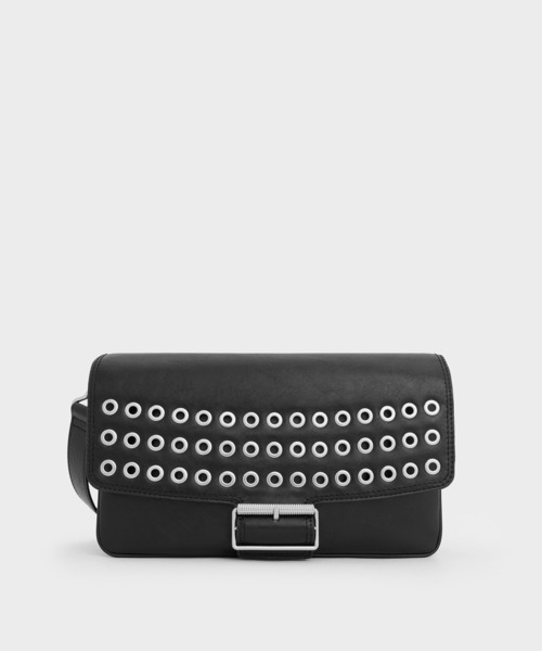 CHARLES & KEITH（チャールズ & キース）の「Liv リブ グロメットチェーンハンドルショルダーバッグ（ショルダーバッグ・レディース・スミクロ/クリーム・M）」の18枚目の写真