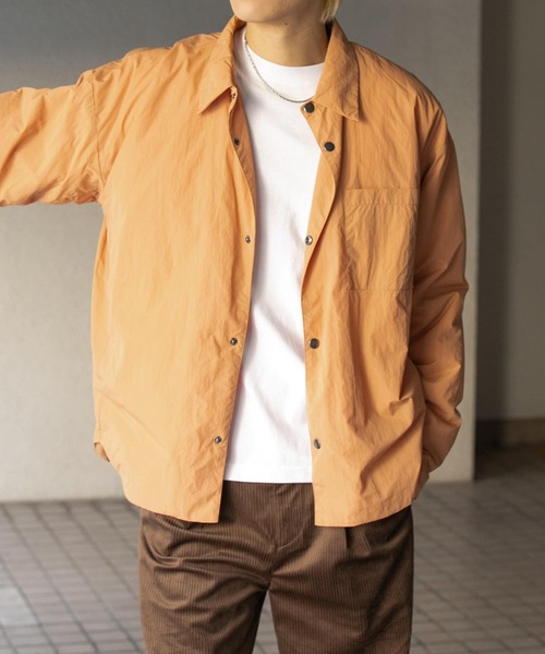 SENSE OF PLACE by URBAN RESEARCH(センスオブプレイスバイアーバンリサーチ)の「パデッドルーズシャツ(シャツ/ブラウス・メンズ・ベージュ/ライトブルー/ブラック/ライトブラウン・MEDIUM/LARGE)」の2枚目の写真