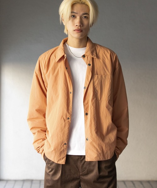 SENSE OF PLACE by URBAN RESEARCH(センスオブプレイスバイアーバンリサーチ)の「パデッドルーズシャツ(シャツ/ブラウス・メンズ・ベージュ/ライトブルー/ブラック/ライトブラウン・MEDIUM/LARGE)」の11枚目の写真