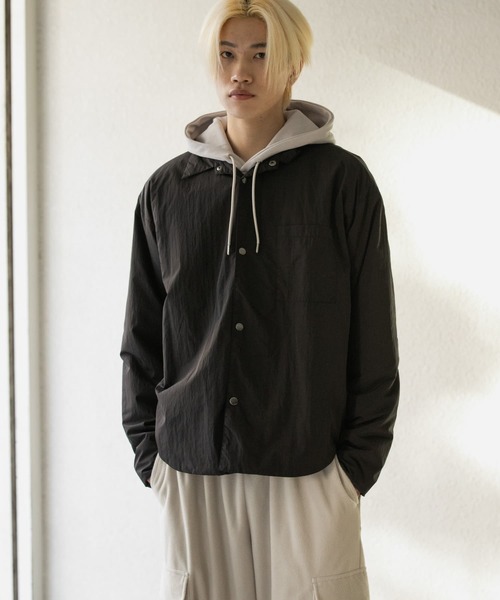 SENSE OF PLACE by URBAN RESEARCH(センスオブプレイスバイアーバンリサーチ)の「パデッドルーズシャツ(シャツ/ブラウス・メンズ・ベージュ/ライトブルー/ブラック/ライトブラウン・MEDIUM/LARGE)」の16枚目の写真