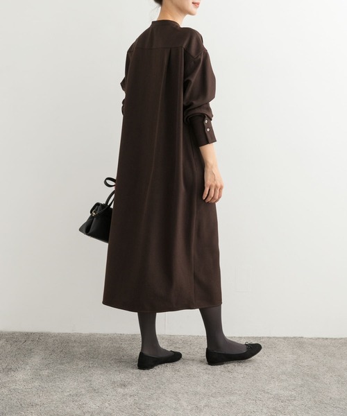 URBAN RESEARCH DOORS（アーバンリサーチドアーズ）の「ウールライクツイルシャツワンピース（ワンピース・レディース・チャコールグレー/ブラウン・MEDIUM）」の7枚目の写真
