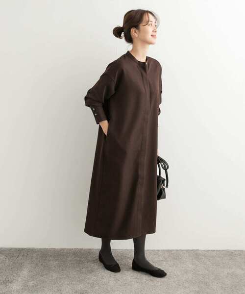 URBAN RESEARCH DOORS（アーバンリサーチドアーズ）の「ウールライクツイルシャツワンピース（ワンピース・レディース・チャコールグレー/ブラウン・MEDIUM）」の18枚目の写真