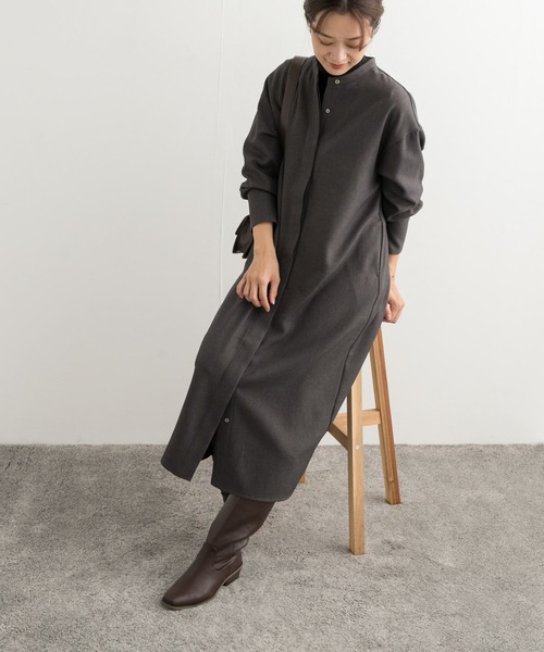 URBAN RESEARCH DOORS（アーバンリサーチドアーズ）の「ウールライクツイルシャツワンピース（ワンピース・レディース・チャコールグレー/ブラウン・MEDIUM）」の20枚目の写真