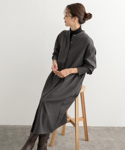 URBAN RESEARCH DOORS（アーバンリサーチドアーズ）の「ウールライクツイルシャツワンピース（ワンピース・レディース・チャコールグレー/ブラウン・MEDIUM）」の21枚目の写真