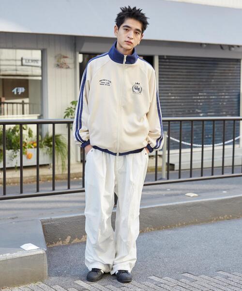 WEGO（ウィゴー）の「WEGO/フェイクスウェードライントラックジャケット（ジャージ・メンズ・チャコールグレー/アイボリー・MEDIUM/LARGE）」の3枚目の写真