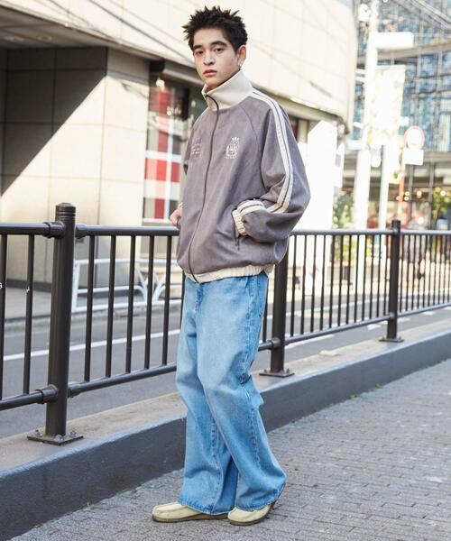 WEGO（ウィゴー）の「WEGO/フェイクスウェードライントラックジャケット（ジャージ・メンズ・チャコールグレー/アイボリー・MEDIUM/LARGE）」の4枚目の写真