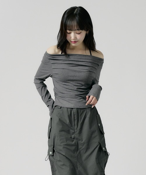 Chick（チック）の「Off Shoulder Gather Tops / オフショルダーギャザートップス（Tシャツ/カットソー・レディース・ブラウン/ホワイト/ブラック/グレー・FREE）」の14枚目の写真