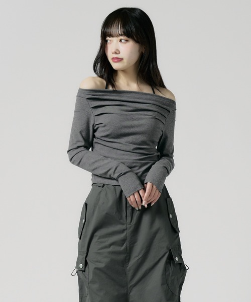 Chick（チック）の「Off Shoulder Gather Tops / オフショルダーギャザートップス（Tシャツ/カットソー・レディース・ブラウン/ホワイト/ブラック/グレー・FREE）」の15枚目の写真