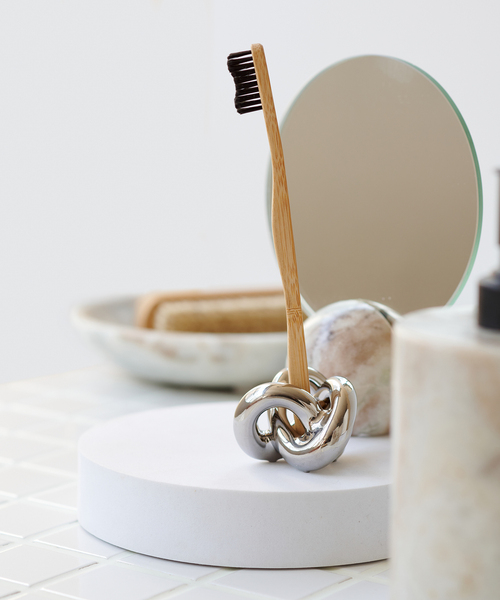 TOOTHBRUSH STAND 歯ブラシスタンド シルバー（ランドリーグッズ