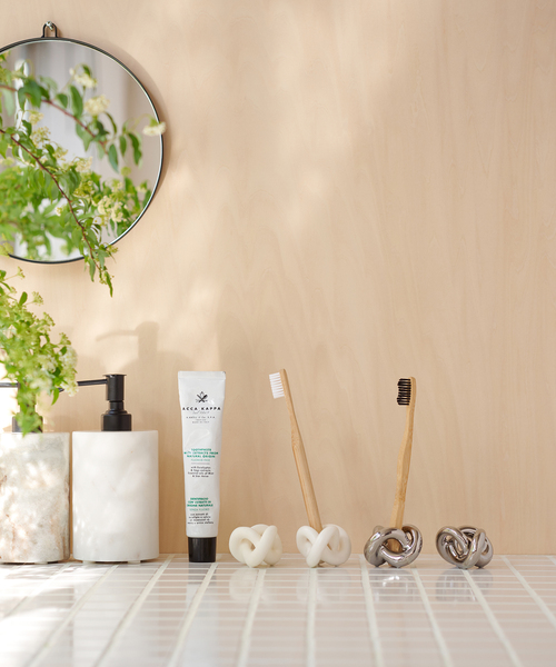 journal standard Furniture （ジャーナルスタンダードファニチャー）の「TOOTHBRUSH STAND　歯ブラシスタンド シルバー（ランドリーグッズ・レディース・シルバー・FREE）」の14枚目の写真