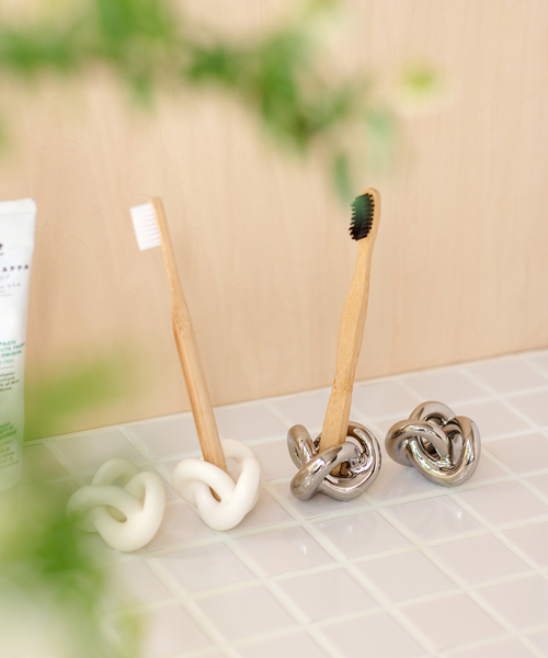 journal standard Furniture （ジャーナルスタンダードファニチャー）の「TOOTHBRUSH STAND　歯ブラシスタンド シルバー（ランドリーグッズ・レディース・シルバー・FREE）」の16枚目の写真