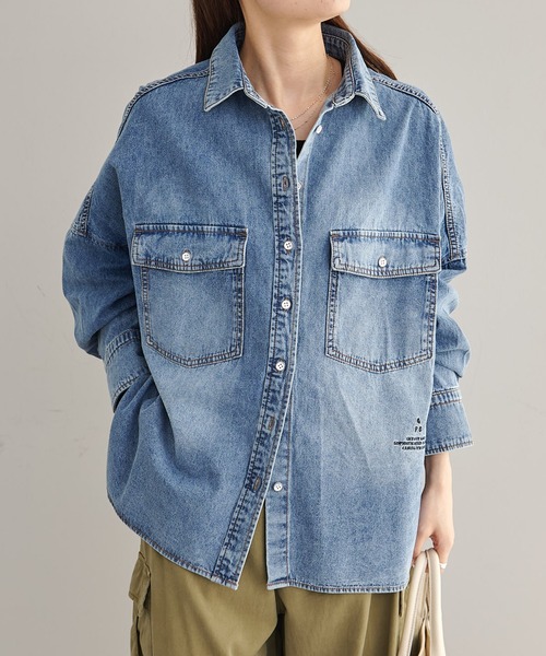 PUAL CE CIN(ピュアルセシン)の「ヴィンテージライクデニムシャツ(シャツ/ブラウス・レディース・インディゴブルー/サックスブルー/グレー・FREE)」の11枚目の写真