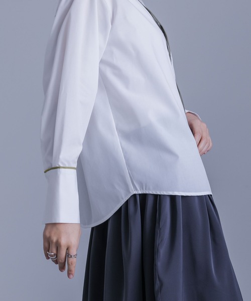 kOhAKU(コハク)の「フロントラウンド配色シャツ(シャツ/ブラウス・レディース・グレー/ライトグリーン・2/1)」の14枚目の写真