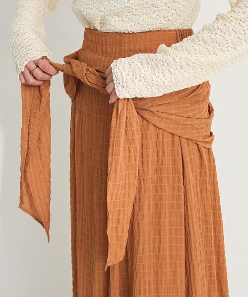 CRAFT STANDARD BOUTIQUE（クラフトスタンダードブティック）の「ツイストベルトフレアスカート　◆（スカート・レディース・オレンジ/ブラック/ブルー・FREE）」の8枚目の写真