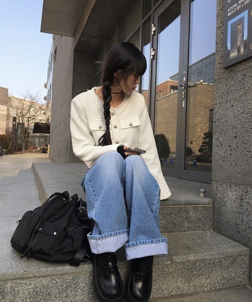 anyonemore(エニワンモア)の「ウォッシングワイドライトブルーデニムパンツ(デニムパンツ・レディース・ライトブルー・LARGE/MEDIUM/SMALL)」の3枚目の写真
