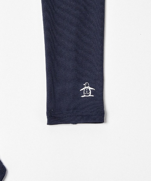 MUNSINGWEAR（マンシングウェア）の「『サンスクリーン NIR』ストラップ付きUVアームカバー（アームカバー・レディース・ブラック/ホワイト・F）」の8枚目の写真