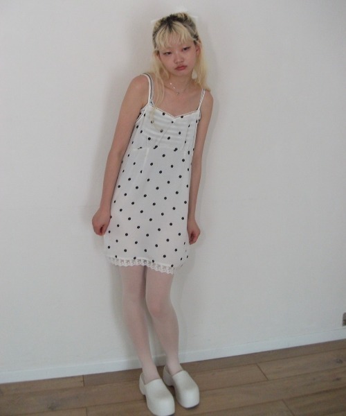 Smyeon(スミョン)の「Lace cami onepiece/レース付きキャミワン ピース(ワンピース・レディース・ホワイト×ブラック/ライトグリーン/ホワイト・FREE)」の16枚目の写真