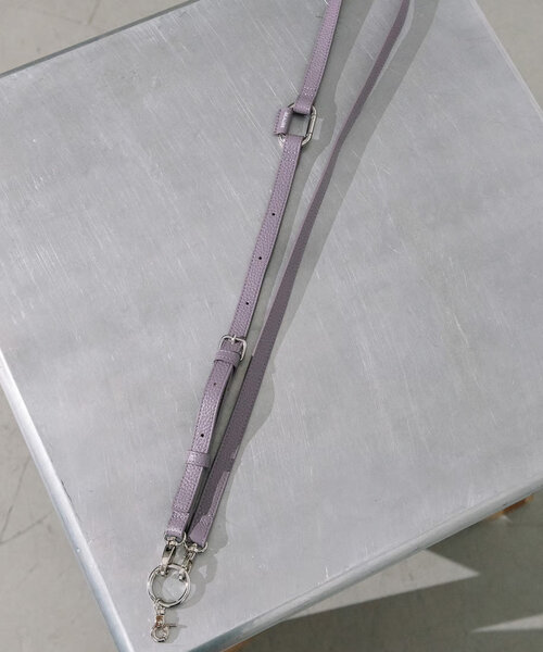 Actually(アクチュアリー)の「BEAURE カウレザー ベルト モバイルストラップショルダー(スマホグッズ・レディース・ホワイト/パープル/ブラック・0)」の11枚目の写真
