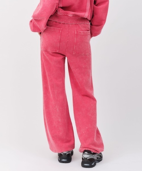 atmos pink(アトモスピンク)の「atmos pink Pigment Tapered Sweat Pants / アトモス ピンク ピグメント テーパード スウェット パンツ(その他パンツ・レディース・ブラック/ブルー/ピンク・M/S)」の5枚目の写真