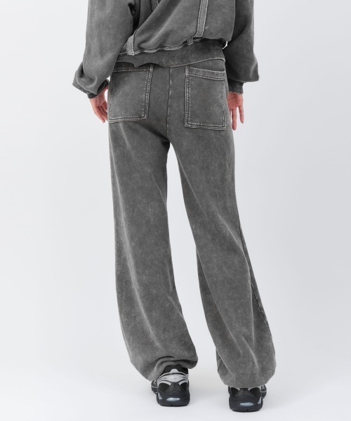 atmos pink(アトモスピンク)の「atmos pink Pigment Tapered Sweat Pants / アトモス ピンク ピグメント テーパード スウェット パンツ(その他パンツ・レディース・ブラック/ブルー/ピンク・M/S)」の14枚目の写真