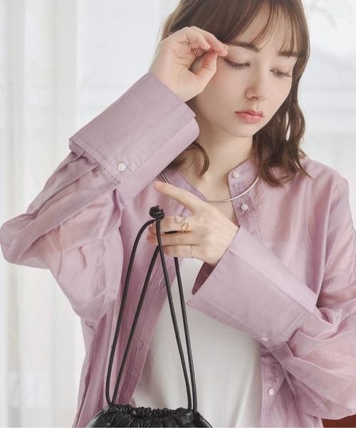 ANGIE（アンジー）の「襟が選べる オーバーサイズ シアー シャツ / バンドカラー / レギュラーカラー（シャツ/ブラウス・レディース・ホワイト系その他/ブラウン/ベージュ系その他/グリーン系その他/ライトパープル/ブラック/オフホワイト/ブラック系その他・FREE）」の19枚目の写真