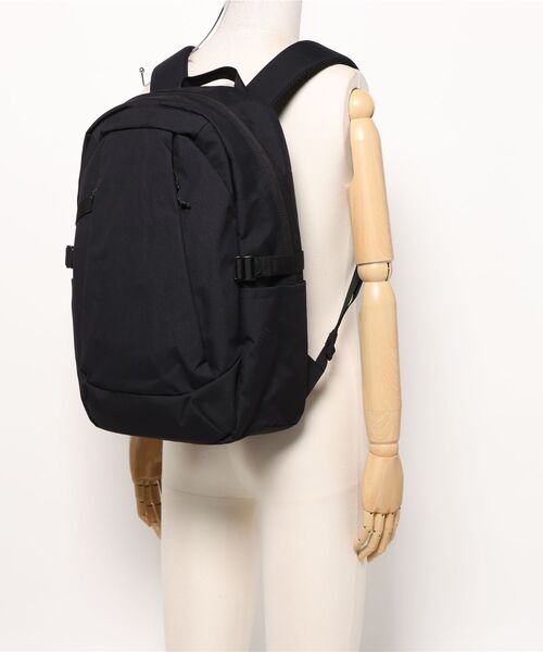 Gramicci(グラミチ)の「/GRAMICCI(グラミチ) /CORDURA DAY PACK(バックパック/リュック・メンズ・ブラック/オリーブ・FREE)」の3枚目の写真