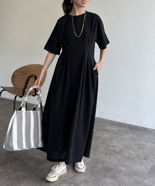 Chez toi（シェトワ）の「ウエストタック半袖カットワンピース