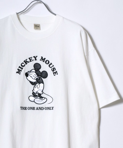 Disney（ディズニー）の「Disney/ディズニー ミッキーマウス/ベイマックス/トイ・ストーリー/ズートピア キャラクター サガラ刺繍 オーバーサイズ 半袖Tシャツ レディース メンズ（Tシャツ/カットソー・レディース・スミクロ/ホワイト/ブラック/ホワイト系その他5/ホワイト系その他6/ブラック系その他5/ブラック系その他4/ブラック系その他6/ネイビー/オレンジ系その他/ブラック系その他/ブラック系その他3/ホワイト系その他4/ホワイト系その他2/ブラック系その他2/グレイッシュベージュ/サックスブルー/ホワイト系その他3/ホワイト系その他/オートミール・M/L/LL）」の3枚目の写真