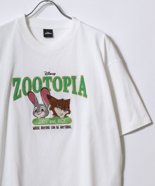Disney（ディズニー）の「Disney/ディズニー ミッキーマウス/ベイマックス/トイ・ストーリー/ズートピア キャラクター サガラ刺繍 オーバーサイズ 半袖Tシャツ レディース メンズ（Tシャツ/カットソー・レディース・スミクロ/ホワイト/ブラック/ホワイト系その他5/ホワイト系その他6/ブラック系その他5/ブラック系その他4/ブラック系その他6/ネイビー/オレンジ系その他/ブラック系その他/ブラック系その他3/ホワイト系その他4/ホワイト系その他2/ブラック系その他2/グレイッシュベージュ/サックスブルー/ホワイト系その他3/ホワイト系その他/オートミール・M/L/LL）」の7枚目の写真