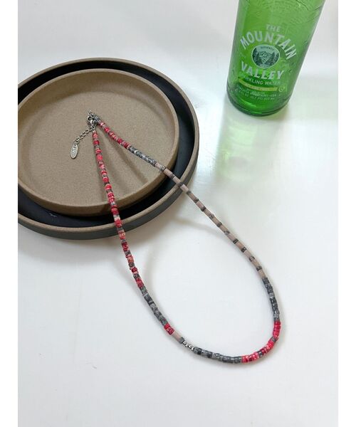 Ungrid（アングリッド）の「カラービーズネックレス（ネックレス・レディース・レッド/ターコイズブルー・FREE）」の4枚目の写真