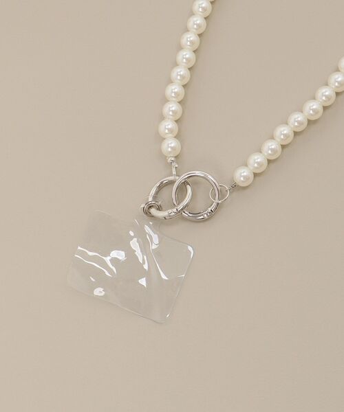 MAJESTIC LEGON（マジェスティックレゴン）の「アンニュイリボンスマホショルダー（スマホグッズ・レディース・ホワイト系その他2/アイボリー/ピンク・FREE）」の19枚目の写真