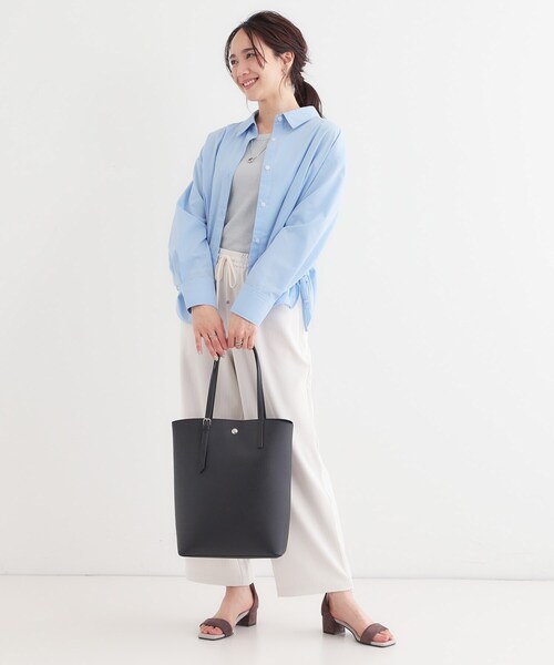 SHOO・LA・RUE(シューラルー)の「【A4】一枚革風カクシボトートバッグ(トートバッグ・レディース・ナチュラル/アイボリー/ブラック・00)」の20枚目の写真