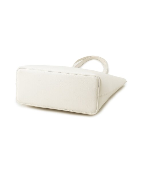 SHOO・LA・RUE(シューラルー)の「【A4】一枚革風カクシボトートバッグ(トートバッグ・レディース・ナチュラル/アイボリー/ブラック・00)」の9枚目の写真