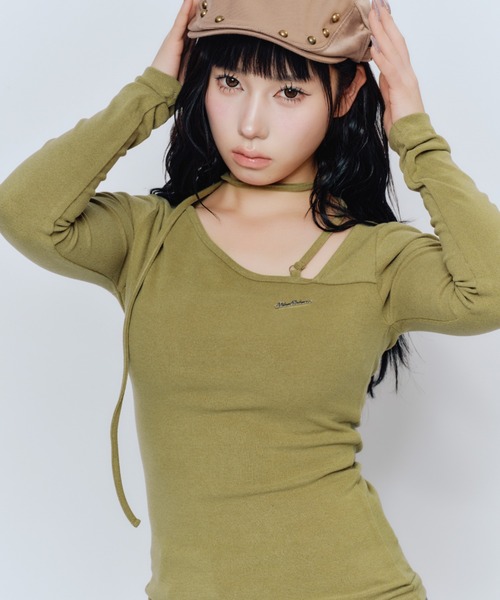 FCMM(エフシーエムエム)の「【日本限定】UNBLANCED L/S TEE/アンバランスロングスリーブTシャツ(Tシャツ/カットソー・レディース・ブラック/カーキ/グレー・MEDIUM/SMALL)」の8枚目の写真