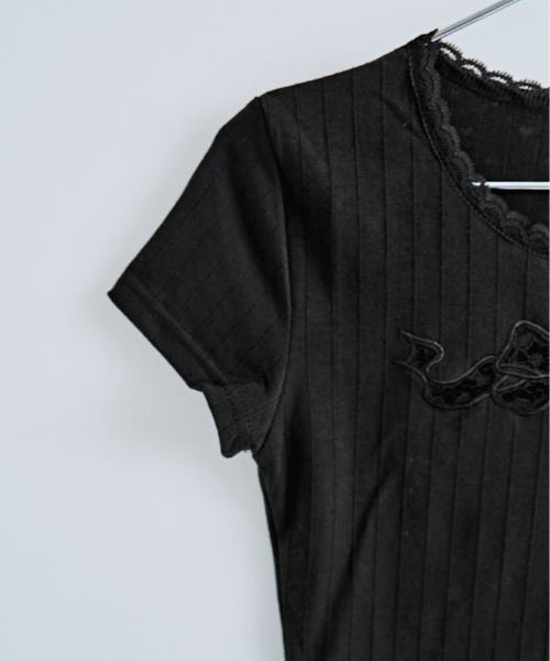 kirakiraShop(キラキラショップ)の「フロント レース リボン デザイン トップス(Tシャツ/カットソー・レディース・ホワイト/ブラック・FREE)」の6枚目の写真