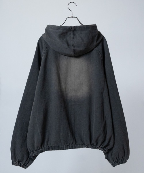 JOHN'S CLOSET（ジョンズクローゼット）の「【t】ライトオンスデニム ブラストオーバーダイ フルジップパーカー（デニムジャケット・メンズ・ブルー/チャコールグレー/ブラック/ネイビー・LARGE/MEDIUM）」の6枚目の写真