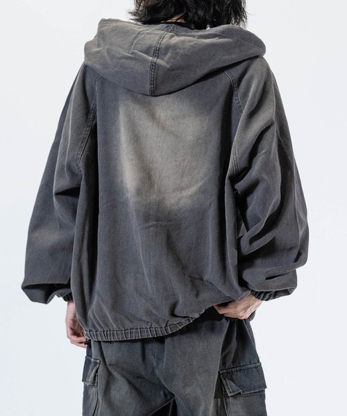 JOHN'S CLOSET（ジョンズクローゼット）の「【t】ライトオンスデニム ブラストオーバーダイ フルジップパーカー（デニムジャケット・メンズ・ブルー/チャコールグレー/ブラック/ネイビー・LARGE/MEDIUM）」の17枚目の写真