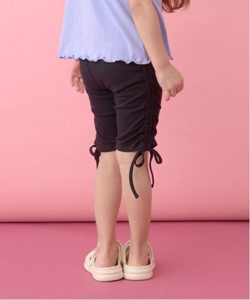 Lycee mine(リセマイン)の「5分丈シャーリングレギンス【子供服】【キッズ】【女の子】(レギンス/スパッツ・キッズ・ブラック/チャコール/ラベンダー/アイボリー/ベビーピンク/サックスブルー・130cm/140cm/150cm/120cm/110cm/100cm)」の3枚目の写真